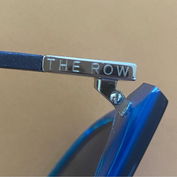 Linda Farrow x The Row Sunglasses - Picture 14 of 15